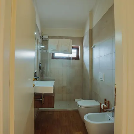 Garda Relais 卡斯特努沃德加尔达
