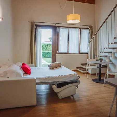 Garda Relais 3* 卡斯特努沃德加尔达